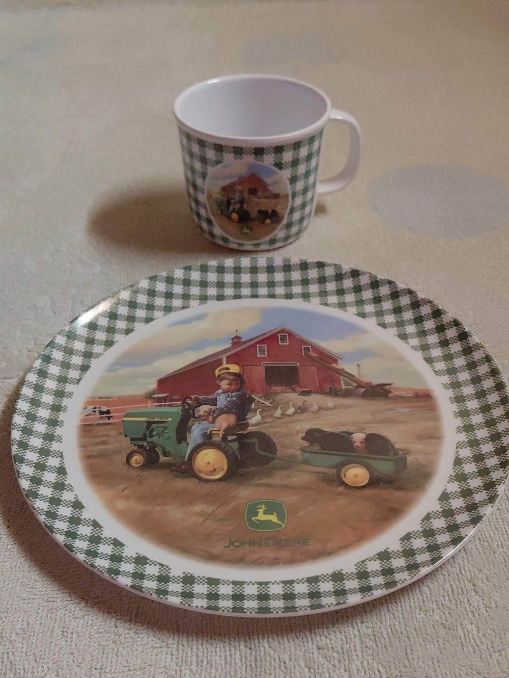 Gibson Everyday Line Donald Zolan John Deere Child's Plastic Plate And Cup Set